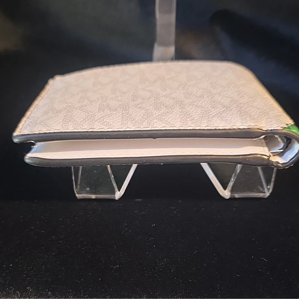Michael Kors Logo Pattern Bifold Wallet Credit Card Holder White Green Beige